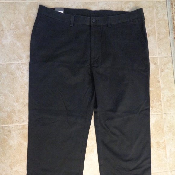 Haggar Mens Black Chino Pants Classic Fit W2W - Picture 4 of 7